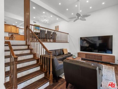 7825 Seaglen Drive, Huntington Beach, CA