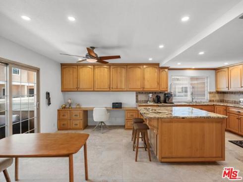 7825 Seaglen Drive, Huntington Beach, CA