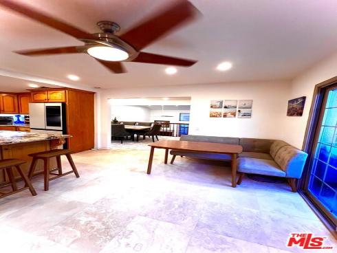 7825 Seaglen Drive, Huntington Beach, CA