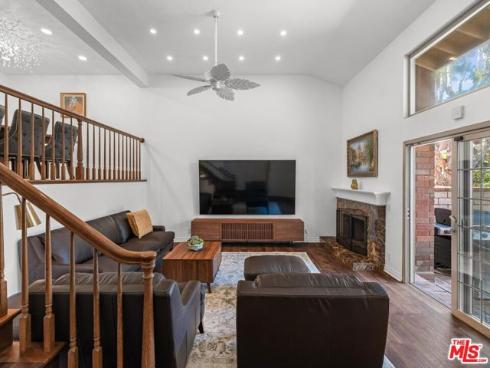 7825 Seaglen Drive, Huntington Beach, CA