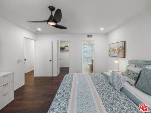 7825 Seaglen Drive, Huntington Beach, CA