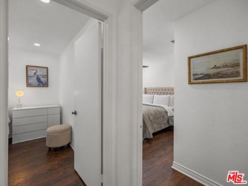 7825 Seaglen Drive, Huntington Beach, CA