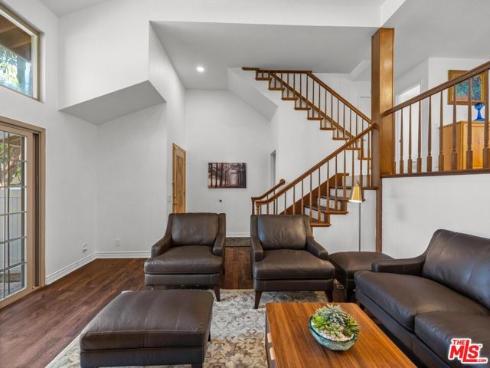 7825 Seaglen Drive, Huntington Beach, CA