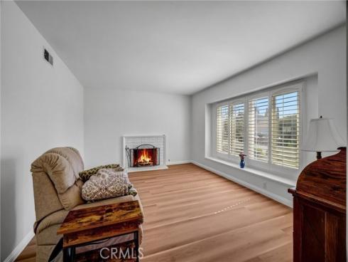 17362 Breda Lane, Huntington Beach, CA