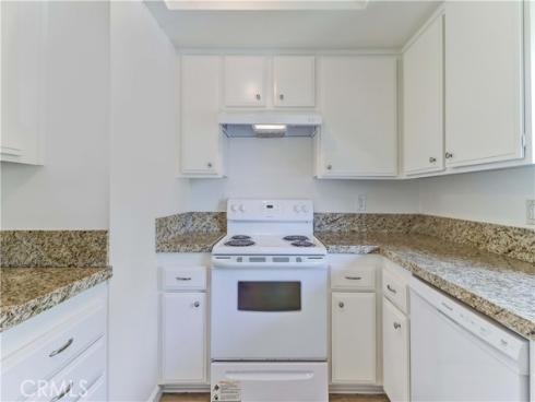 8633 Portola 17-E Court, Huntington Beach, CA