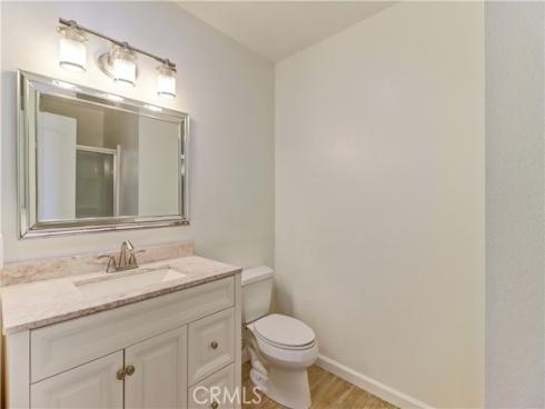 8633 Portola 17-E Court, Huntington Beach, CA