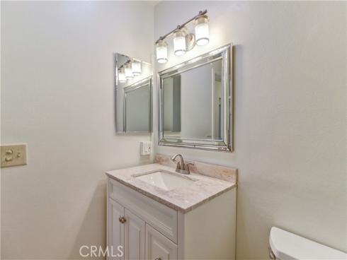 8633 Portola 17-E Court, Huntington Beach, CA