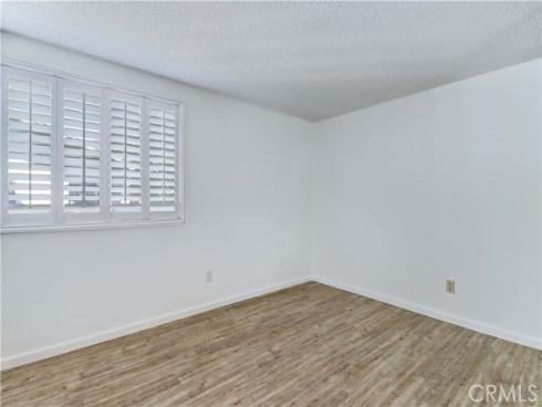 8633 Portola 17-E Court, Huntington Beach, CA