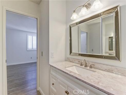 8633 Portola 17-E Court, Huntington Beach, CA