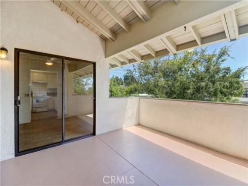 8633 Portola 17-E Court, Huntington Beach, CA