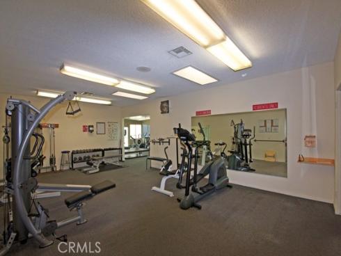 8633 Portola 17-E Court, Huntington Beach, CA