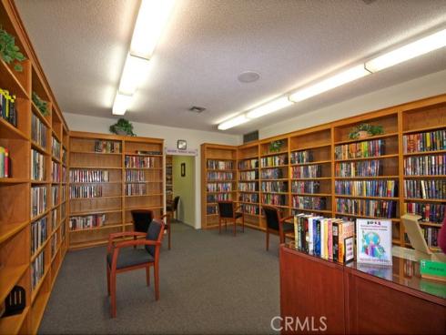 8633 Portola 17-E Court, Huntington Beach, CA