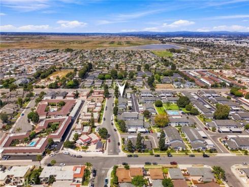 16516  Le Grande   Lane, Huntington Beach, CA