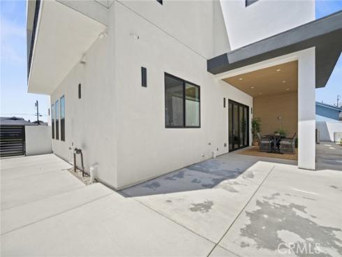 8251 Friesland Drive, Huntington Beach, CA