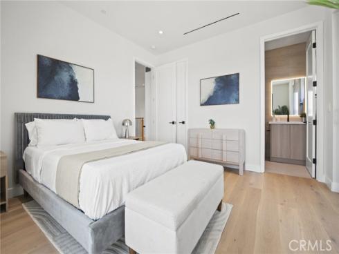 8251 Friesland Drive, Huntington Beach, CA