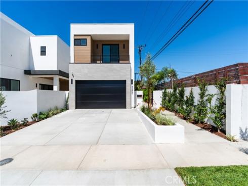 8251 Friesland Drive, Huntington Beach, CA