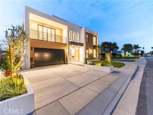 8251 Friesland Drive, Huntington Beach, CA
