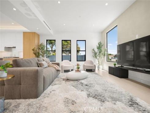 8251 Friesland Drive, Huntington Beach, CA