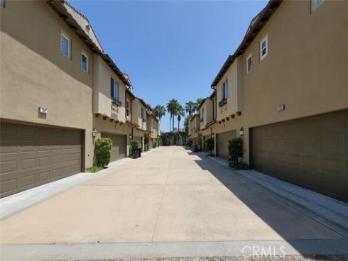 7972 Aldea Circle, Huntington Beach, CA