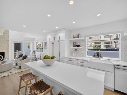 427 21st Street, Huntington Beach, CA