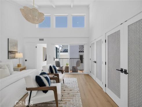 427 21st Street, Huntington Beach, CA