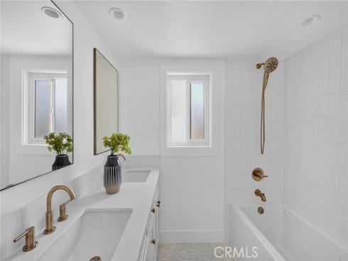 427 21st Street, Huntington Beach, CA