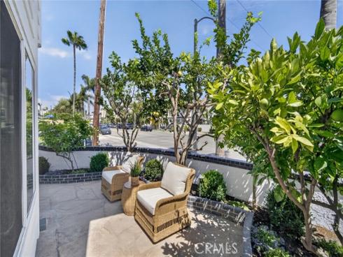 427 21st Street, Huntington Beach, CA