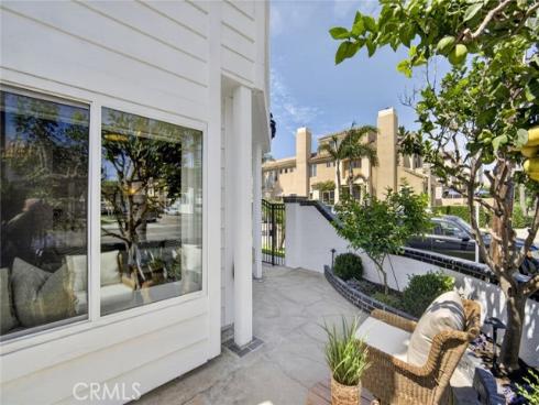 427 21st Street, Huntington Beach, CA