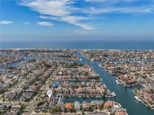 3953  Mistral  , Huntington Beach, CA