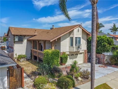 3953 Mistral , Huntington Beach, CA