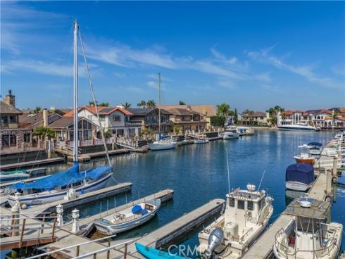 3953 Mistral , Huntington Beach, CA