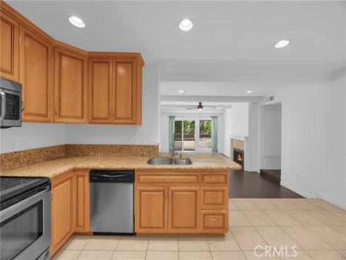 21372 Brookhurst 526 , Huntington Beach, CA