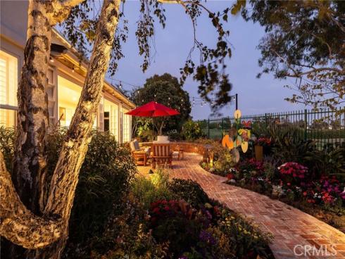19609 Mayfield Circle, Huntington Beach, CA