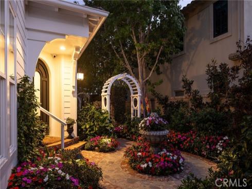 19609 Mayfield Circle, Huntington Beach, CA