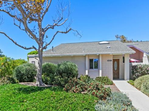 8565 Van Ness 701A Circle, Huntington Beach, CA