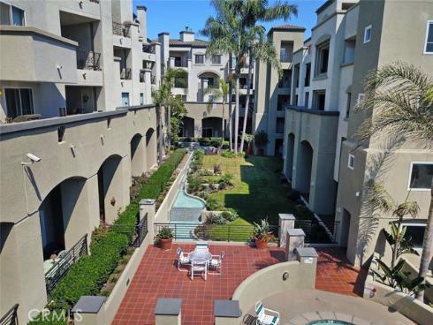 200 Pacific Coast 329 Highway, Huntington Beach, CA
