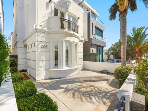 206 2nd , Huntington Beach, CA
