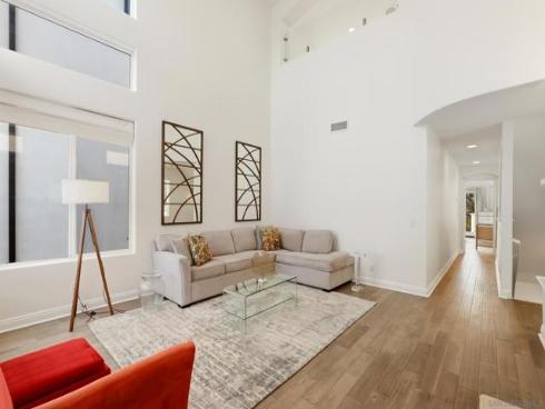 206 2nd , Huntington Beach, CA