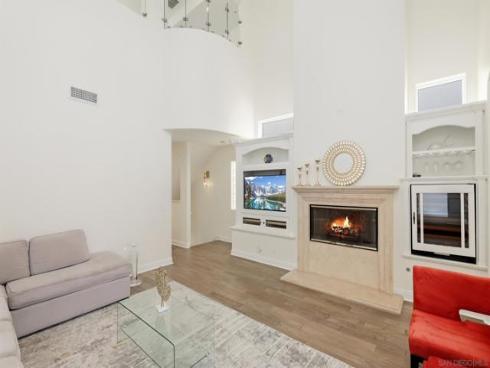 206 2nd , Huntington Beach, CA