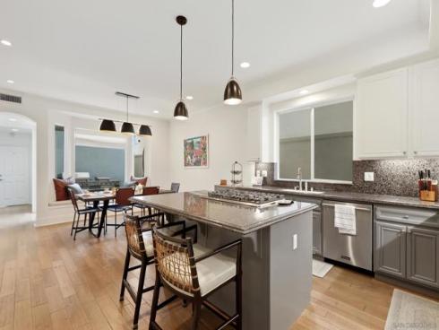 206 2nd , Huntington Beach, CA