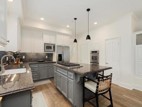 206 2nd , Huntington Beach, CA