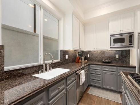 206 2nd , Huntington Beach, CA