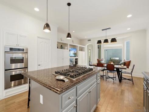 206 2nd , Huntington Beach, CA