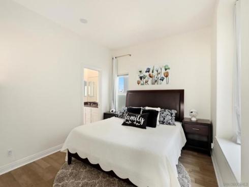 206 2nd , Huntington Beach, CA
