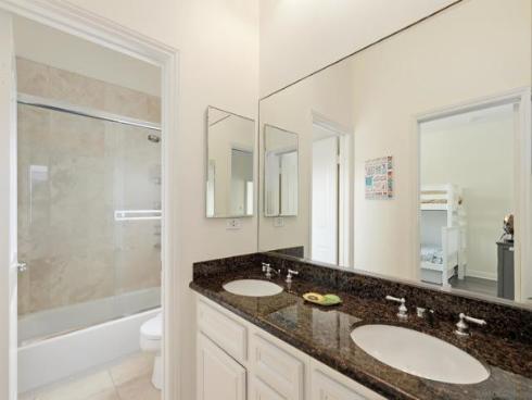 206 2nd , Huntington Beach, CA