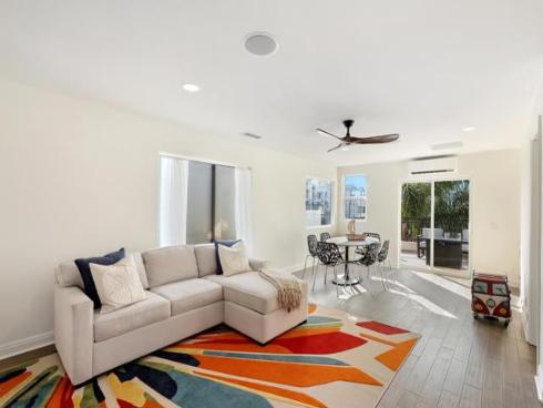 206 2nd , Huntington Beach, CA