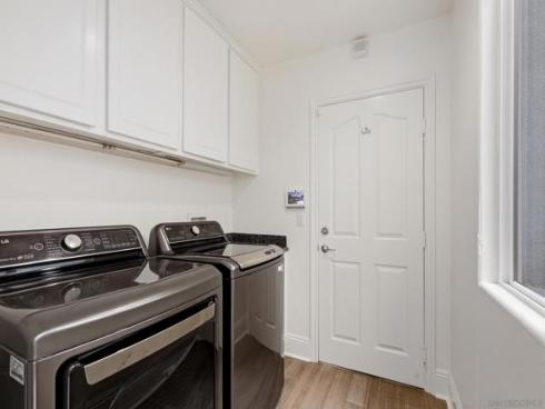 206 2nd , Huntington Beach, CA