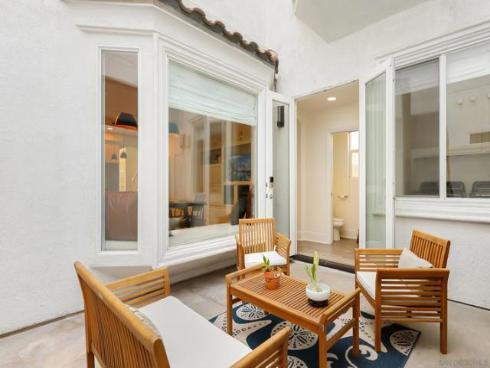 206 2nd , Huntington Beach, CA