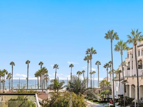 206 2nd , Huntington Beach, CA