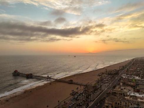 206  2nd  , Huntington Beach, CA